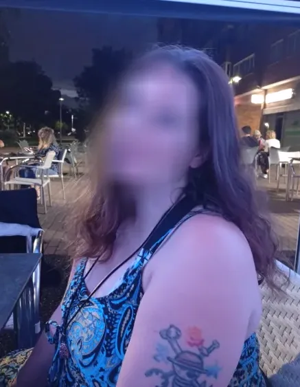 Alba, 34 años