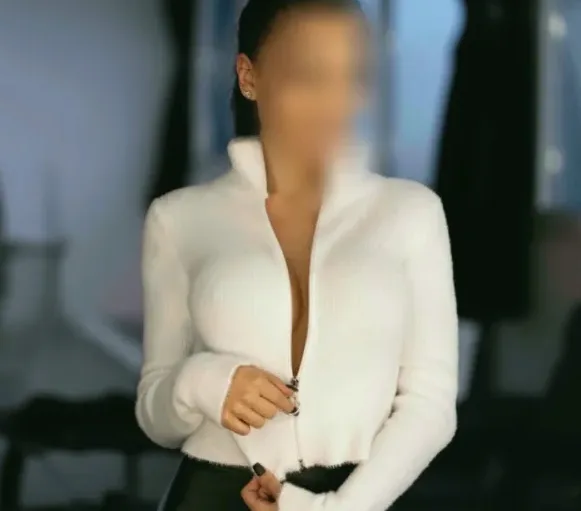 Ariadna, 29 años