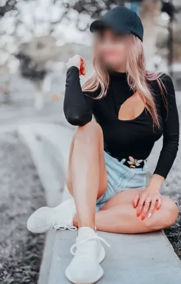 Carlota, 28 años