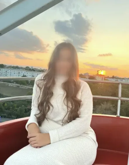 Manuela, 19 años
